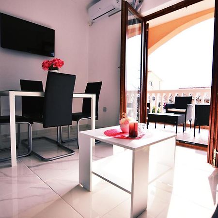 Apartments Samac Šibenik Eksteriør bilde